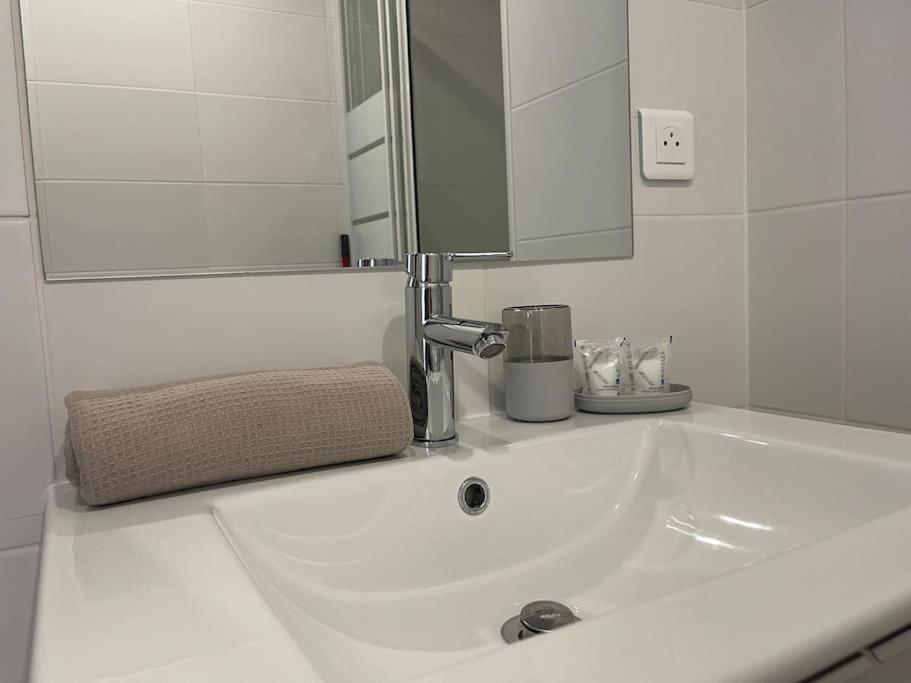 Studio Cosy Rue Alexander Taylor, Wifi, 2 Pers По Экстерьер фото